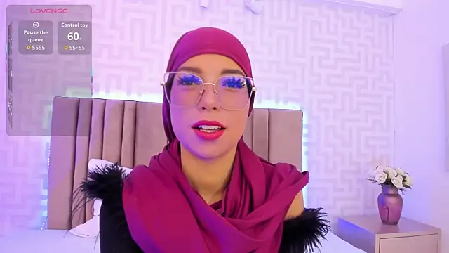 Snapshot of naishaa_ chatting on 06-25-26, 04:56 naishaa online show from 06-25-26, 04:56