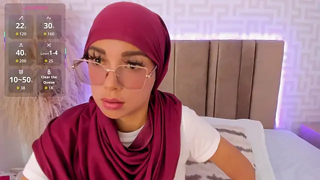 Snapshot of naishaa_ chatting on 07-11-26, 05:57 naishaa online show from 07-11-26, 05:57