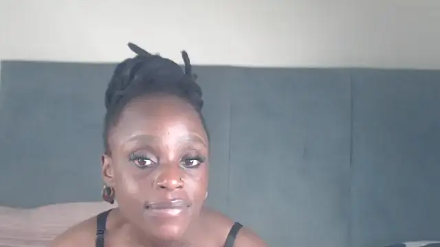 Jah-Queen online show from 10-21-25, 06:29