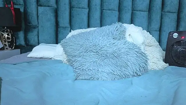 Emma Foxi online show from 04-10-26, 08:16