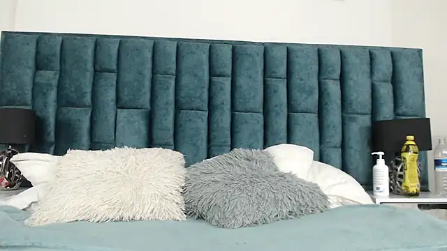 Emma Foxi online show from 11-03-25, 08:23