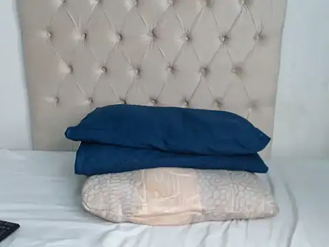 Snapshot of Lolly_Ramochele chatting on 12-20-25, 04:10 Lolly Ramochele online show from 12-20-25, 04:10