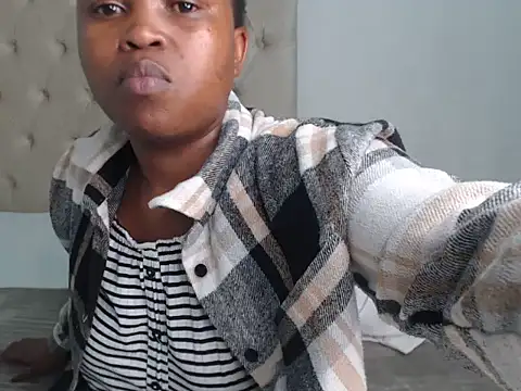 Snapshot of Lolly_Ramochele chatting on 11-24-25, 06:52 Lolly Ramochele online show from 11-24-25, 06:52