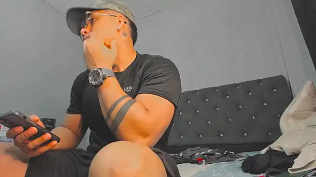 evan hardy online show from 10-20-25, 03:08