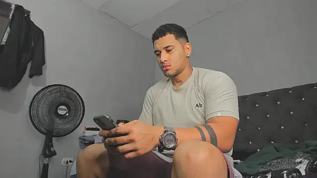 evan hardy online show from 10-31-25, 09:22