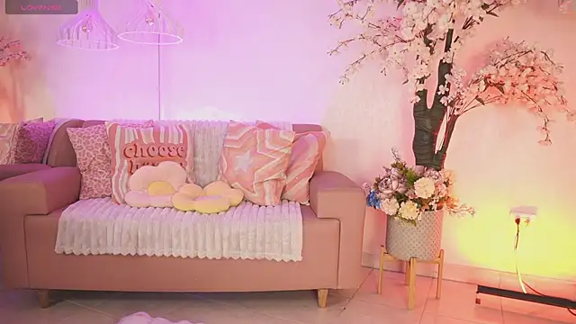 JadeSummerr online show from 11-14-25, 11:36