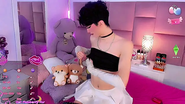 Baby FenixTS online show from 11-29-25, 05:18