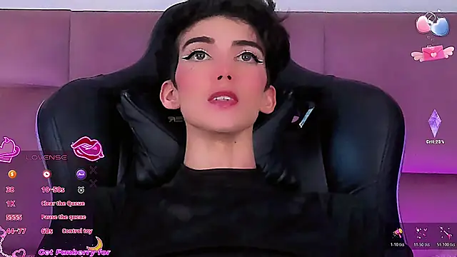 Baby FenixTS online show from 11-20-25, 07:47