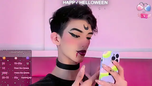 Baby FenixTS online show from 10-31-25, 06:43