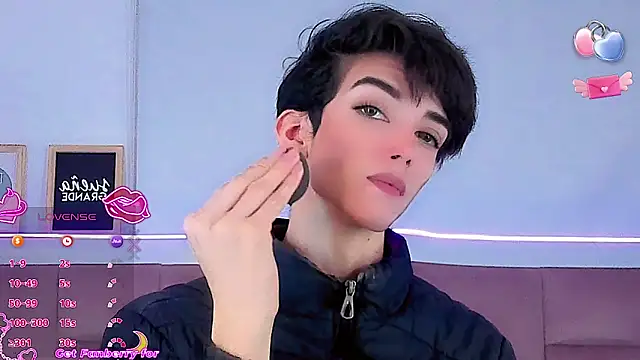 Baby FenixTS online show from 12-20-25, 07:55