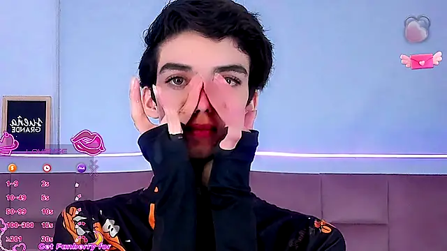 Baby FenixTS online show from 12-18-25, 05:56