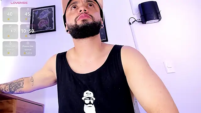 Noah devil  online show from 11-07-25, 02:27