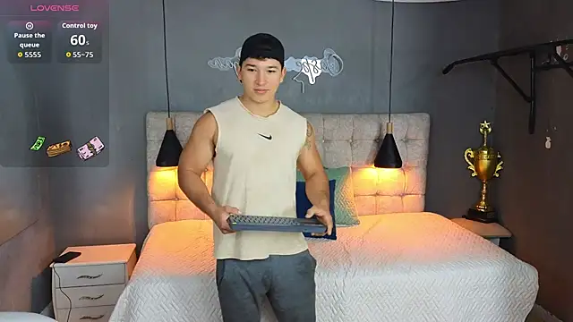 Snapshot of Horny_nick18 chatting on 09-19-25, 12:31 Horny nick18 online show from 09-19-25, 12:31
