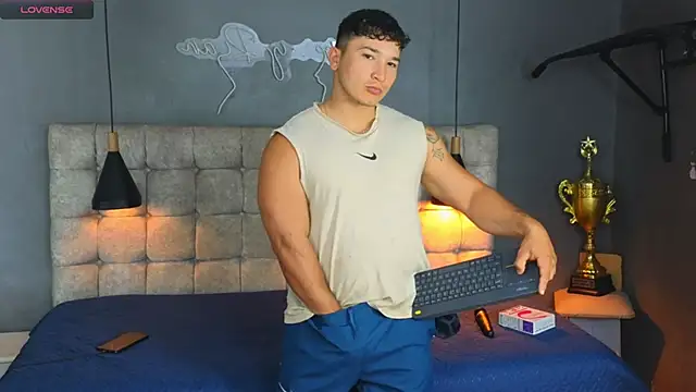 Snapshot of Horny_nick18 chatting on 01-07-26, 10:53 Horny nick18 online show from 01-07-26, 10:53