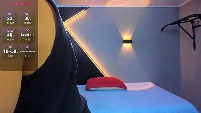 Horny nick18 online show from 05-12-26, 12:00