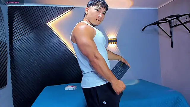 Horny nick18 online show from 03-24-26, 02:50