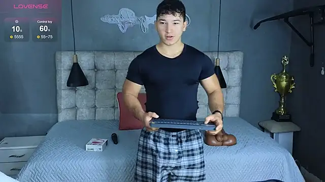 Snapshot of Horny_nick18 chatting on 11-06-25, 10:41 Horny nick18 online show from 11-06-25, 10:41