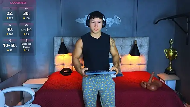 Snapshot of Horny_nick18 chatting on 10-16-25, 02:03 Horny nick18 online show from 10-16-25, 02:03