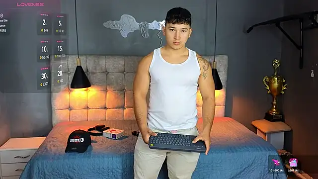 Snapshot of Horny_nick18 chatting on 10-18-25, 12:07 Horny nick18 online show from 10-18-25, 12:07