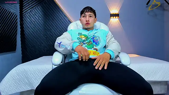 Horny nick18 online show from 03-14-26, 11:38