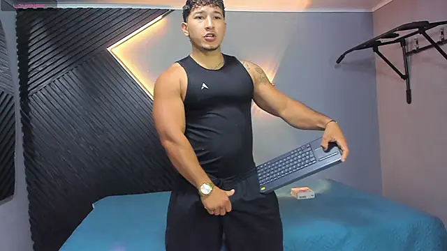 Horny nick18 online show from 03-21-26, 01:26