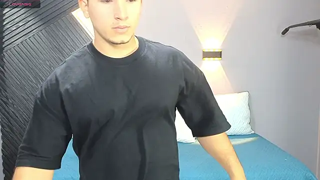 Horny nick18 online show from 02-19-26, 11:40