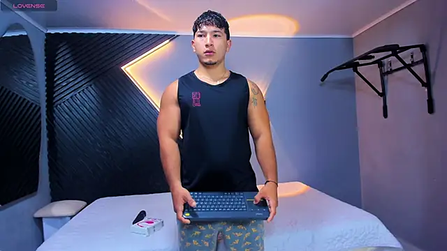 Horny nick18 online show from 04-09-26, 09:59