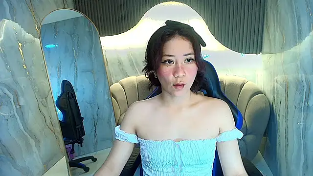 valentina r  online show from 11-28-25, 03:07