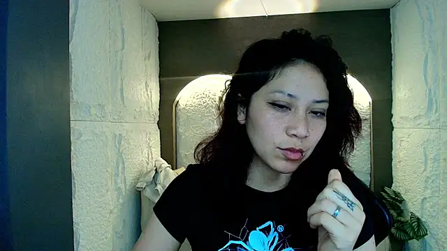 valentina r  online show from 04-02-26, 03:13