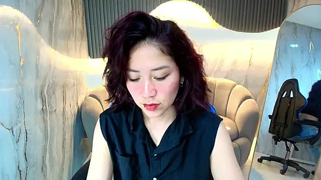 valentina r  online show from 11-13-25, 03:21