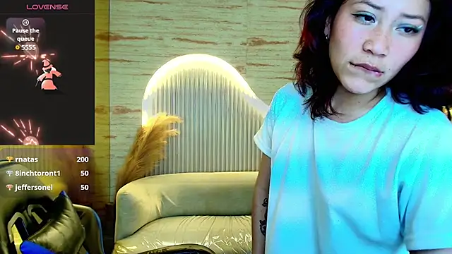 valentina r  online show from 12-14-25, 08:09