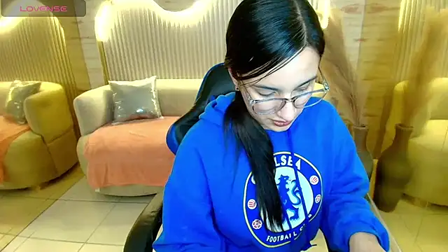 scarlettvixen r online show from 11-24-25, 07:58