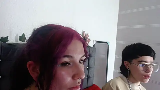 katalinathxandbritney1 online show from 01-11-26, 03:02