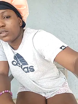 SweetHoney21  online show from 02-01-26, 10:13