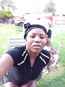 SweetHoney21  online show from 02-02-26, 03:33