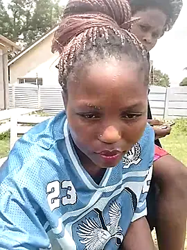 SweetHoney21  online show from 11-10-25, 08:41