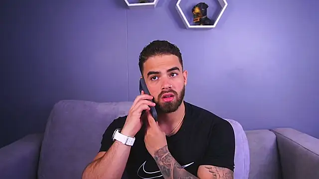 Paul Phoenix online show from 11-17-25, 07:51