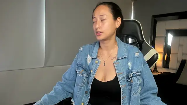 Adhara7 online show from 12-03-25, 07:24