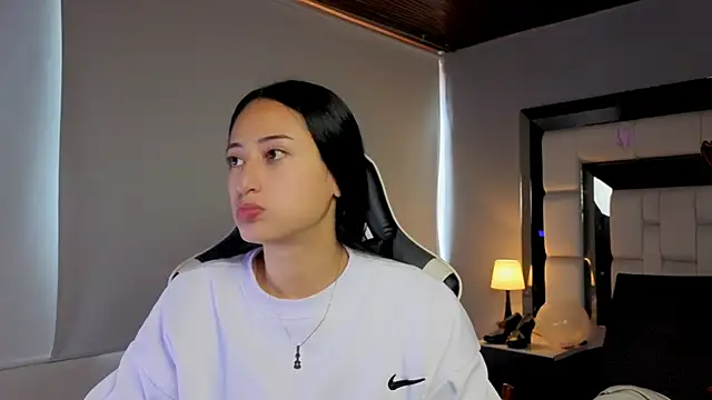 Adhara7 online show from 02-17-26, 08:06