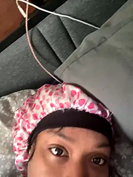 PrettyBabriexox online show from 11-04-25, 01:15