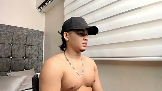 Riky Strong online show from 11-07-25, 03:11