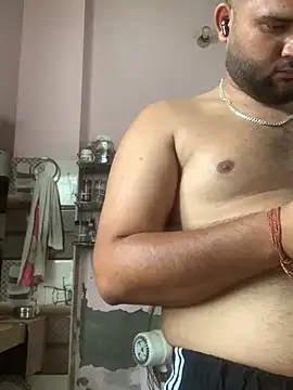 Snapshot of amitsharma7868 chatting on 06-20-26, 07:24 amitsharma7868 online show from 06-20-26, 07:24