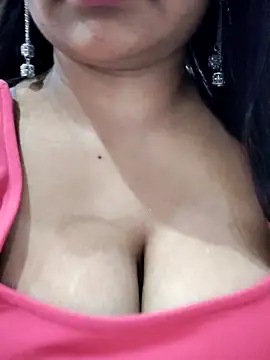 Snapshot of monika_555 chatting on 11-13-25, 12:31 monika 555 online show from 11-13-25, 12:31