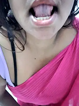 Snapshot of monika_555 chatting on 11-11-25, 07:41 monika 555 online show from 11-11-25, 07:41