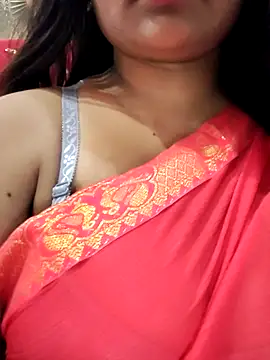 Snapshot of monika_555 chatting on 11-16-25, 11:26 monika 555 online show from 11-16-25, 11:26