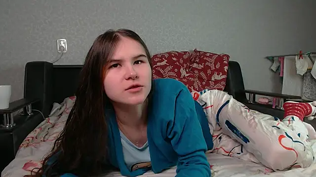 litle owl online show from 06-04-26, 01:54
