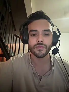 acmello83 online show from 04-10-26, 08:16