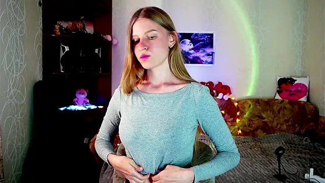 Snapshot of Luntryy chatting on 09-12-25, 08:58 Luntryy online show from 09-12-25, 08:58