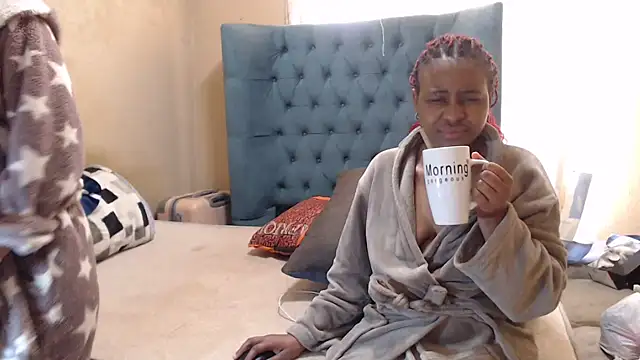 EbonyEssence online show from 05-27-26, 10:00