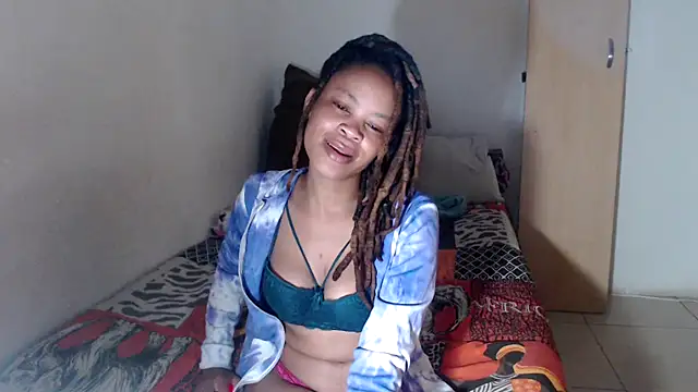 EssenceLovers online show from 09-30-25, 08:59